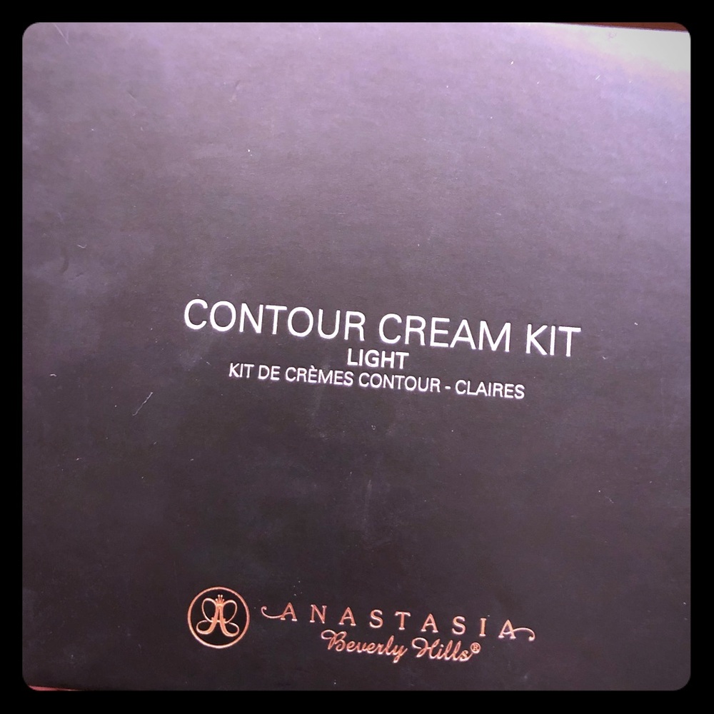Brand new Anastasia Beverly cream contour kit